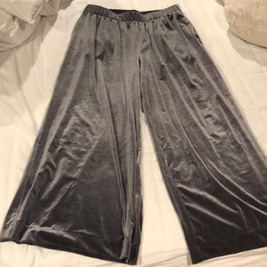 Uniqlo silver gray velvet wide leg pants
